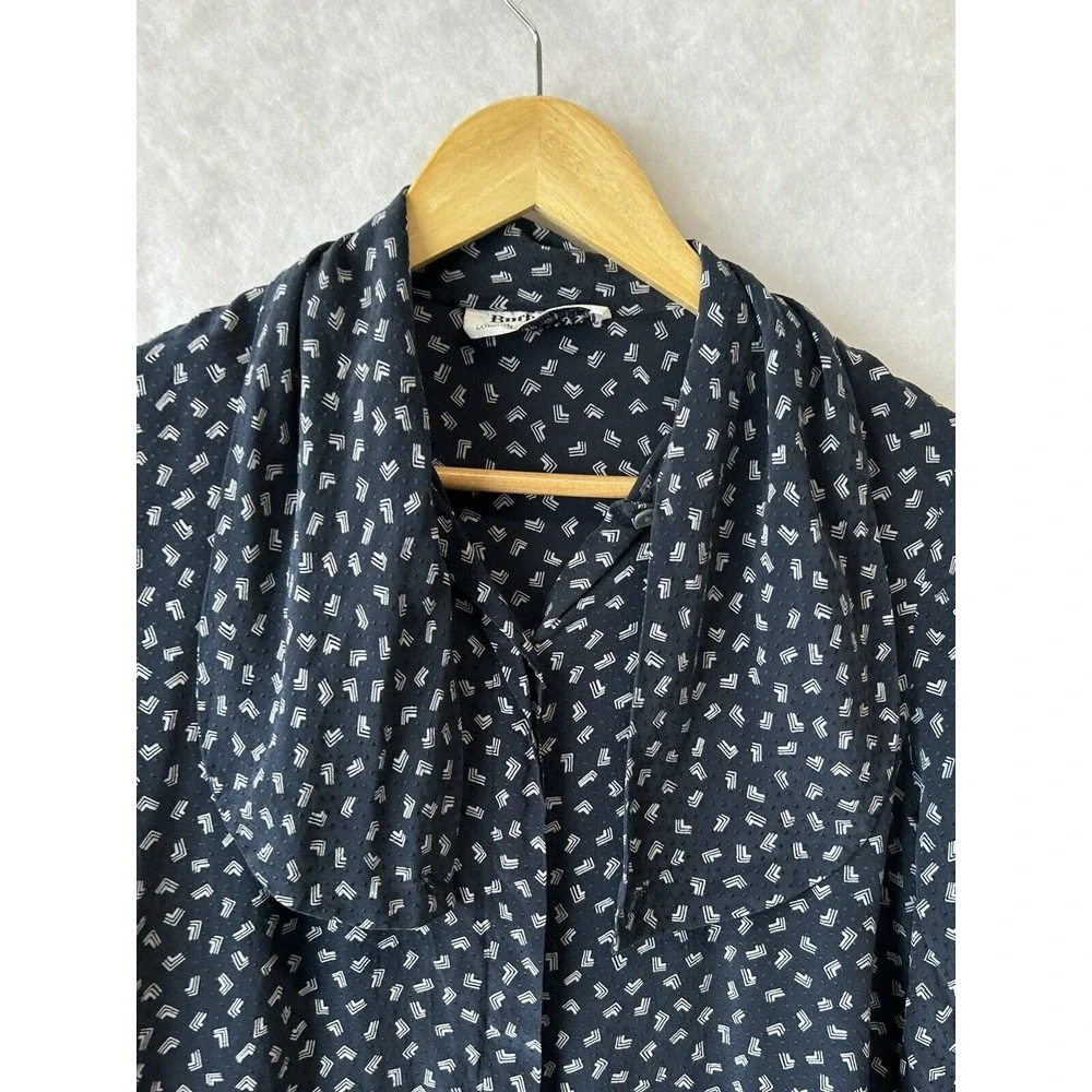 Vintage 80's Burberrys Blue Silk Button Up Blouse Size 6 Lapel Neck Long Sleeve - Picture 6 of 9